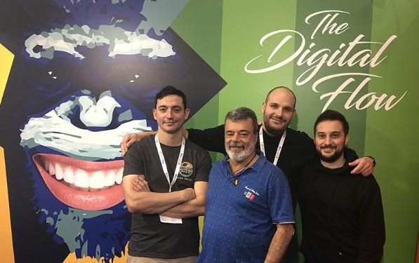 laboratorio esserre espositore